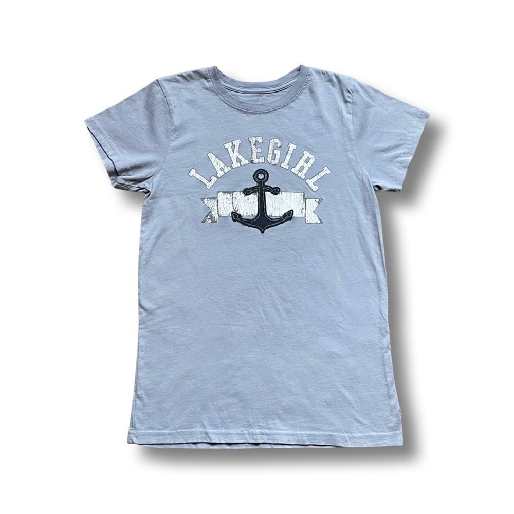 Women’s Lake Girl Appliqué Crew Neck T-Shirt • Small